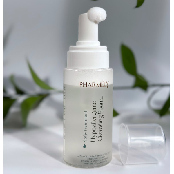 Відновлююча гіпоаллергенна пінка для демакіяжу Hypoallergenic Cleansing Foam