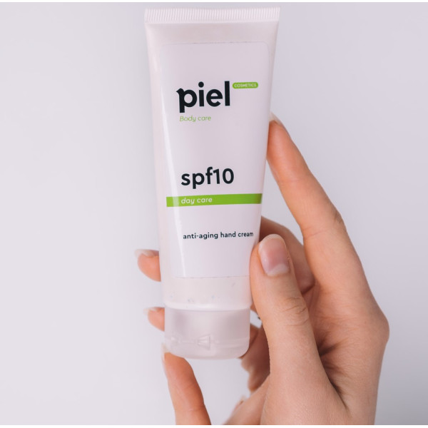 Hand Cream SPF 10 Крем для щоденного догляду за шкірою рук