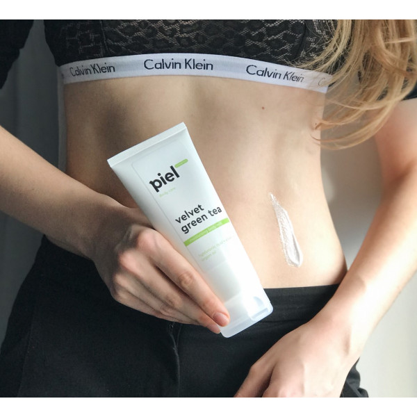 Velvet Body Milk Green Tea Зволожуюче молочко для тіла з ароматом зеленого чаю